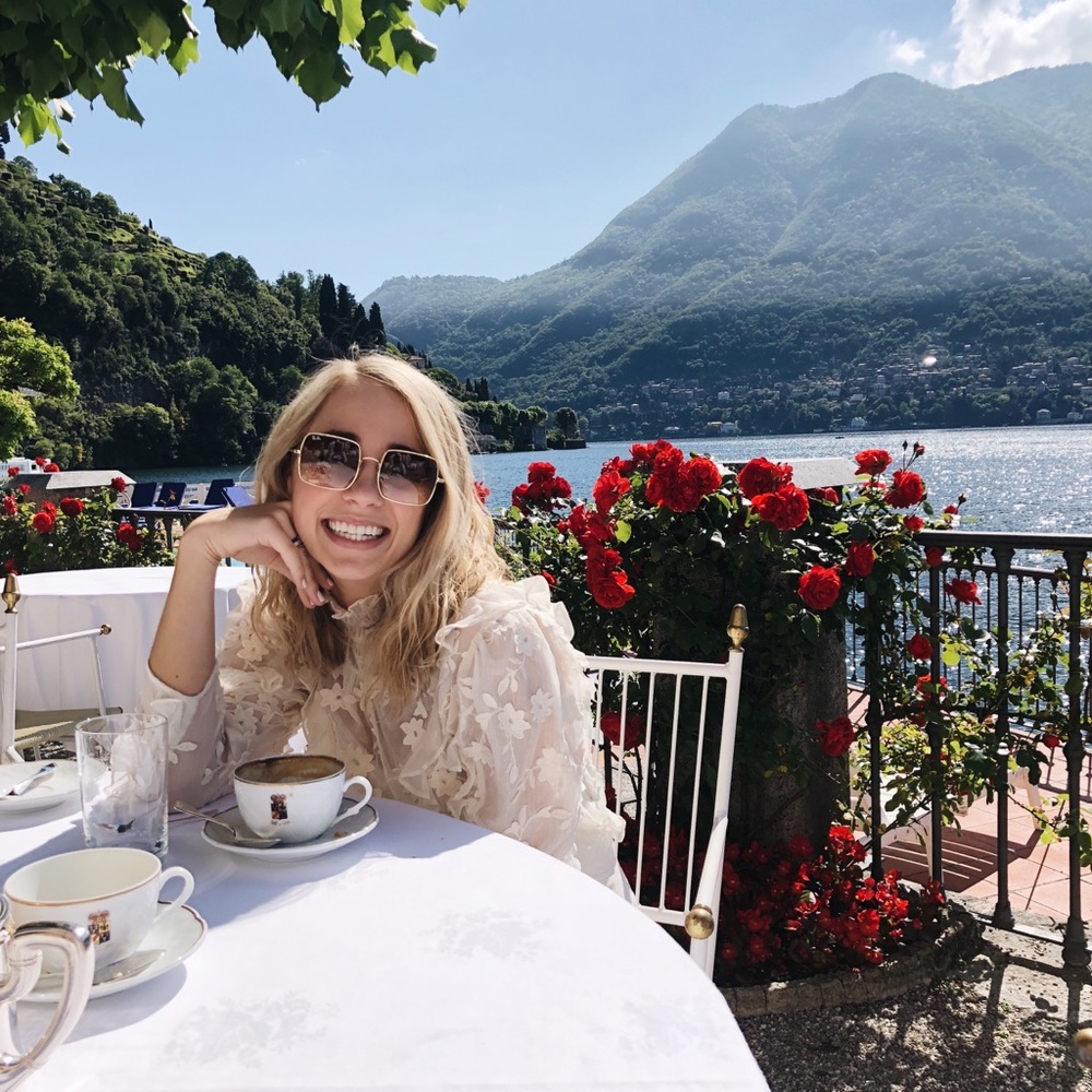 Meet your Posher, Elaina